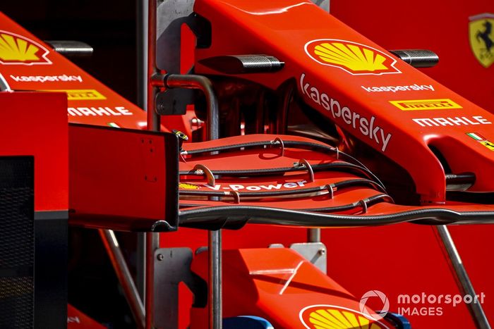 Detalle del alerón delantero del Ferrari