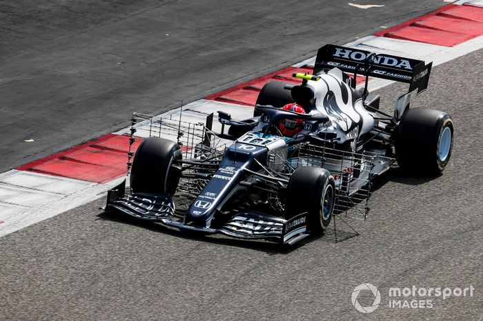 Desde delante: AlphaTauri AT02 