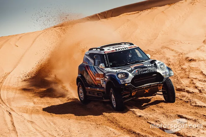 #317 X-Raid Mini JCW Rally Team Bmw: Vladimir Vasilyev, Dmitro Tsyro