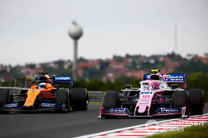 Lance Stroll, Racing Point RP19, y Carlos Sainz Jr., McLaren MCL34