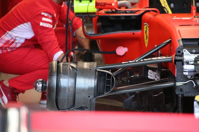 Detalle de la suspensión del Ferrari SF90 