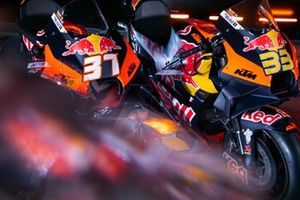 Pedro Acosta, Brad Binder, Red Bull KTM Factory Racing, motas