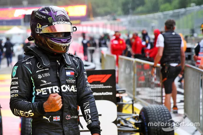 Ganador de la pole Lewis Hamilton, Mercedes