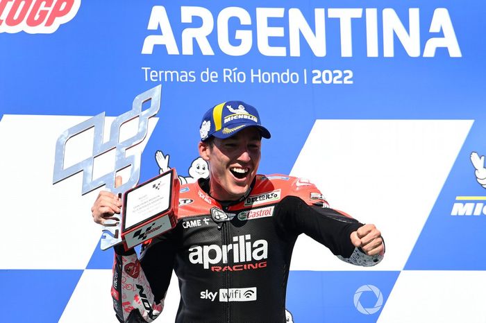 Podio: ganador Aleix Espargaró, Aprilia Racing Team