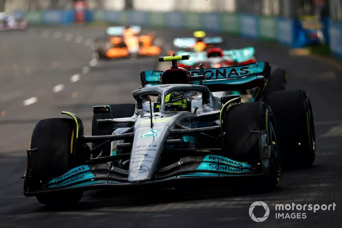 Lewis Hamilton, Mercedes W13