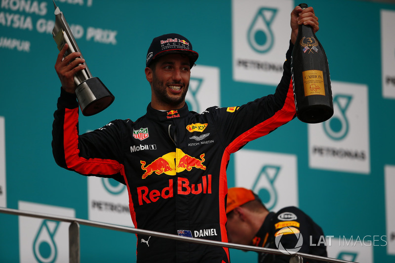 third place Daniel Ricciardo, Red Bull Racing and Champagne