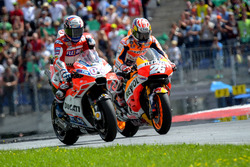 Le vainqueur Andrea Dovizioso, Ducati Team, et Dani Pedrosa, Repsol Honda Team
