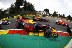 Валттері Боттас, Mercedes AMG F1 W08, Кімі Райкконен, Ferrari SF70H, Макс Ферстаппен, Red Bull Racin