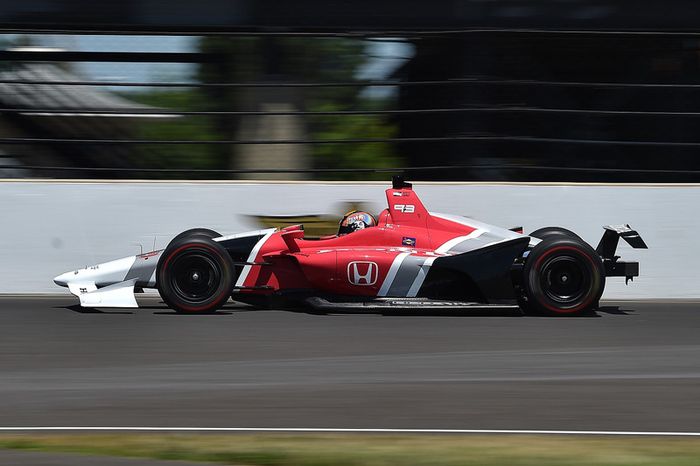 Oriol Servia prueba el Honda IndyCar 2018
