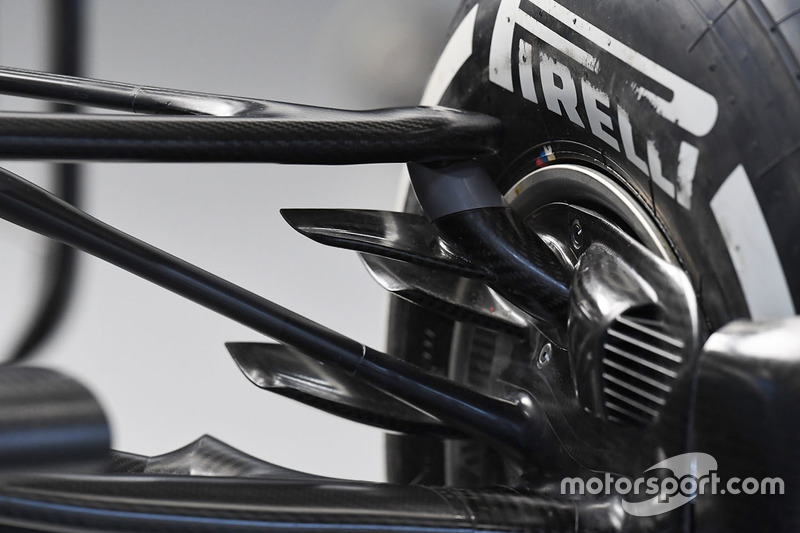 Mercedes AMG F1 W08 front suspension and brake duct detail