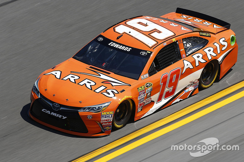 Carl Edwards, Joe Gibbs Racing Toyota