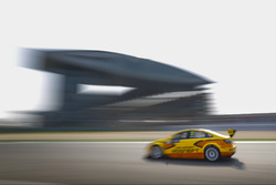 Gabriele Tarquini, LADA Sport Rosneft, Lada Vesta