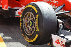 Ferrari SF16-H, Side