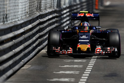 Carlos Sainz Jr., Scuderia Toro Rosso STR11