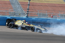 Crash von James Hinchcliffe, Schmidt Peterson Motorsports Honda