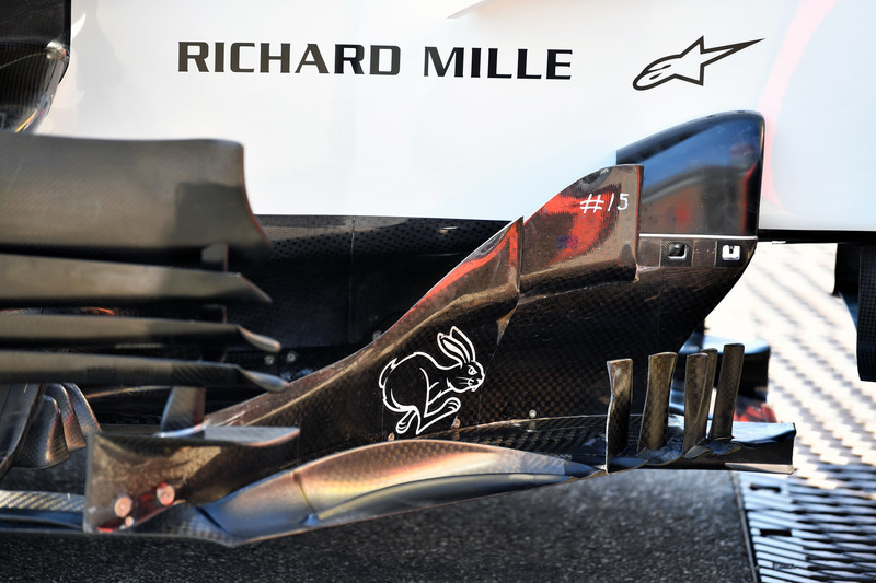 Haas F1 Team VF-18 detalle de la barcaza