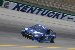 Martin Truex Jr., Furniture Row Racing, Toyota Camry Auto-Owners Insurance