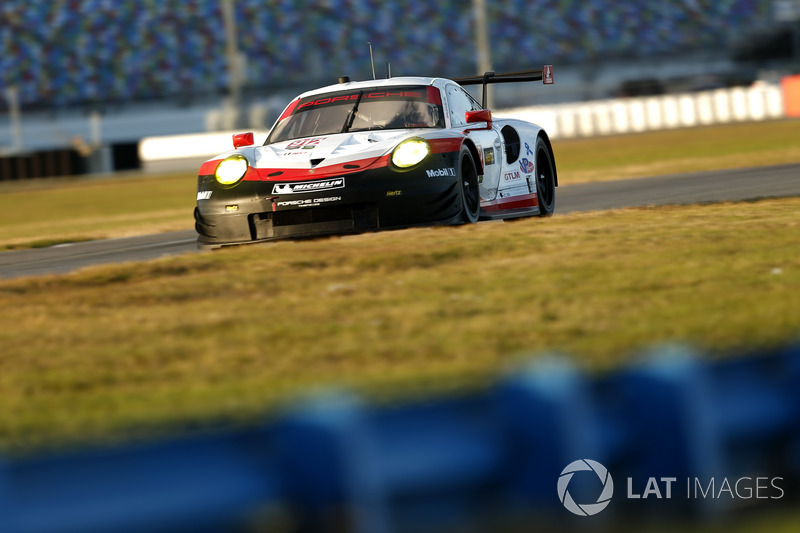 #912 Porsche Team North America Porsche 911 RSR: Patrick Pilet, Laurens Vanthoor