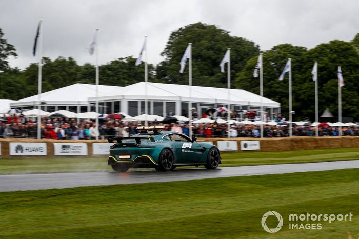 Aston Martin Vantage Safety Car 
