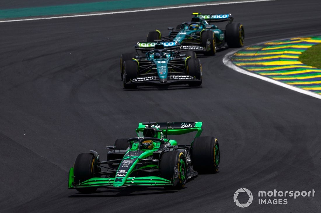 Valtteri Bottas, Stake F1 Team KICK Sauber C44, Lance Stroll, Aston Martin AMR24, Fernando Alonso, Aston Martin AMR24
