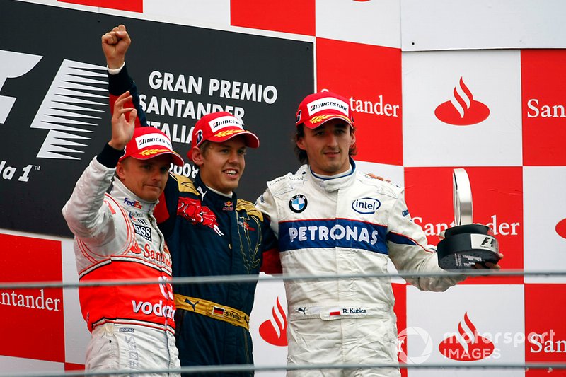 Podium: 1. Sebastian Vettel, 2. Heikki Kovalainen, 3. Nick Heidfeld