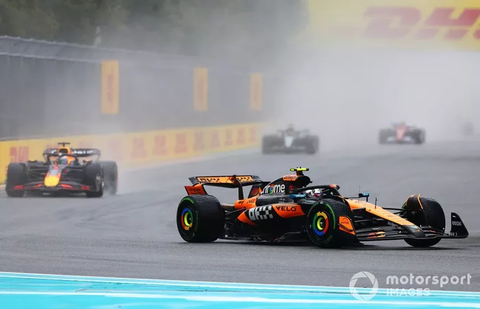 Lando Norris, McLaren, Max Verstappen, Red Bull Racing