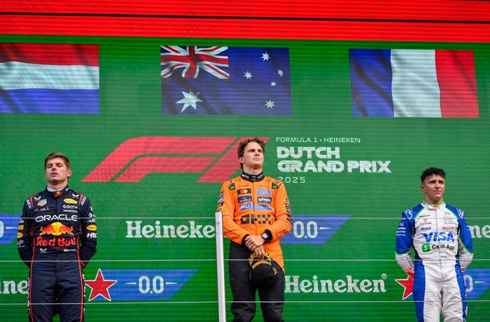 Oscar Piastri, McLaren, Max Verstappen, Red Bull Racing, Isack Hadjar, Racing Bulls Team