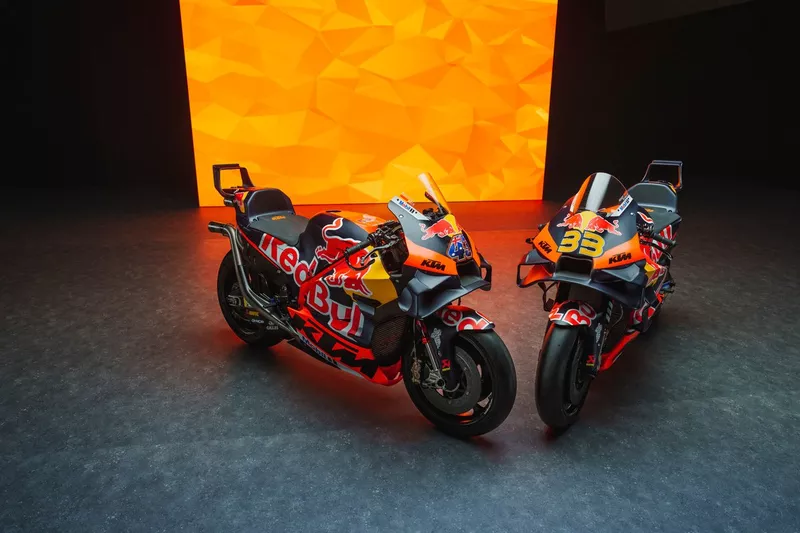 Les motos de Jack Miller, Brad Binder, Red Bull KTM Factory Racing