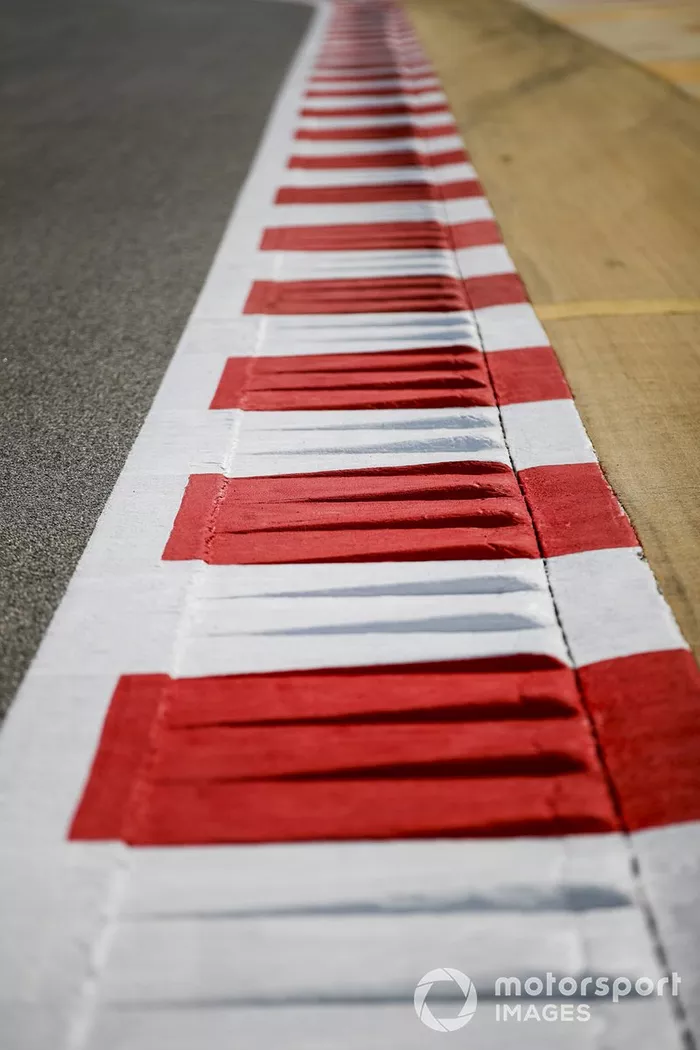 Detalle de un piano del crcuito de Sakhir en Bahrein