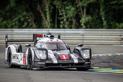 #1 Porsche Team Porsche 919 Hybrid: Timo Bernhard, Mark Webber, Brendon Hartley
