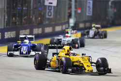 Кевін Магнуссен, Renault Sport F1 Team RS16
