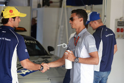 Pascal Wehrlein, Manor Racing y Felipe Nasr, Sauber F1 Teamon en el desfile de pilotos