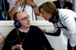 Sir Frank Williams, director del equipo Williams y Claire Williams, director del equipo Williams adjunto