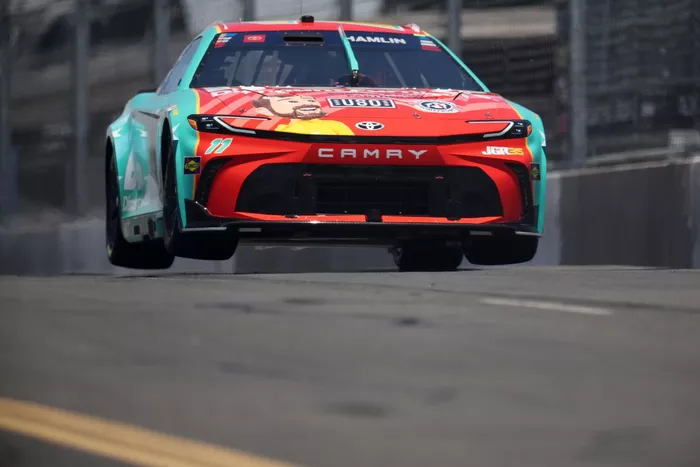Denny Hamlin, Joe Gibbs Racing