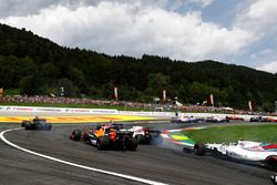 Felipe Massa, Williams FW40, Stoffel Vandoorne, McLaren MCL32, Lance Stroll, Williams FW40