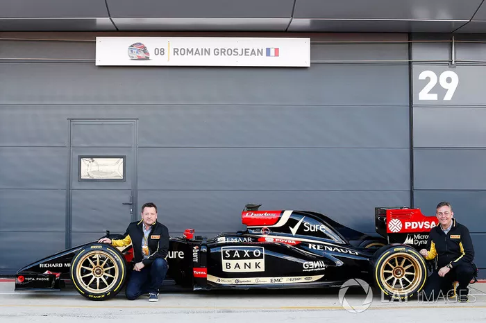 El Lotus E22 con ruedas de 18 pulgadas