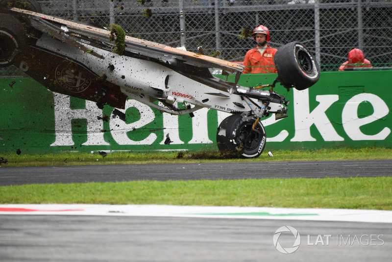 Marcus Ericsson, Sauber C37 crash