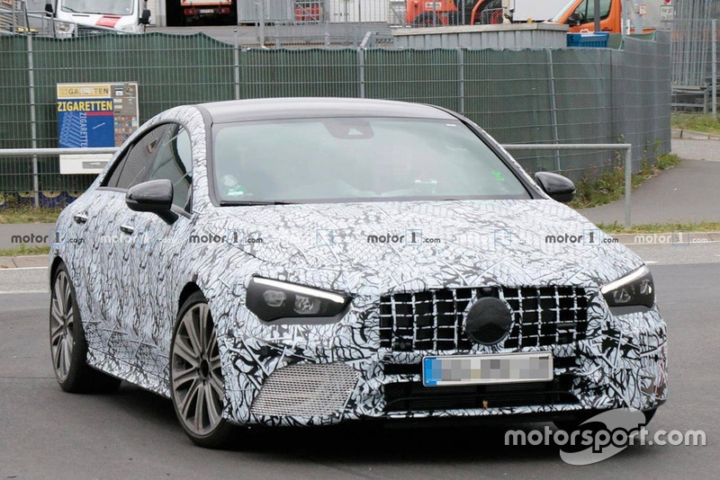 Mercedes AMG CLA45 (шпигунське фото)