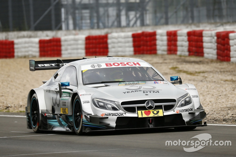 Мік Шумахер та машина Mercedes-AMG C63 DTM