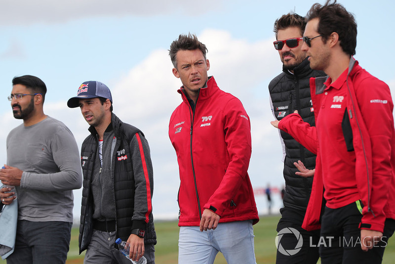#1 Rebellion Racing Rebellion R-13: Andre Lotterer, Neel Jani, Bruno Senna