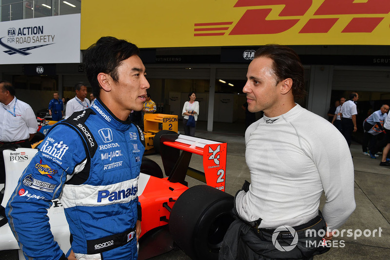 Takuma Sato et Felipe Massa lors du tour de démonstration des Légendes