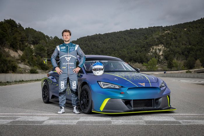 Adrien Tambay, Cupra EKS, Cupra e-Racer