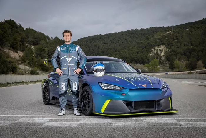 Adrien Tambay, Cupra EKS, Cupra e-Racer