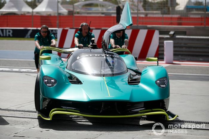Aston Martin Valkyrie AMR Pro