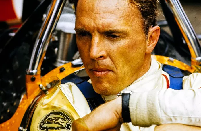 Dan Gurney, McLaren M14A Ford