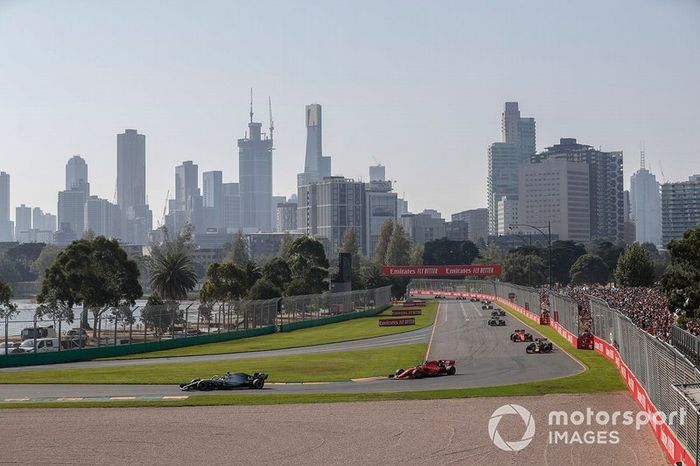 Lewis Hamilton, Mercedes AMG F1 W10, Sebastian Vettel, Ferrari SF90, Max Verstappen, Red Bull Racing RB15, Charles Leclerc, Ferrari SF90, y Kevin Magnussen, Haas F1 Team VF-19