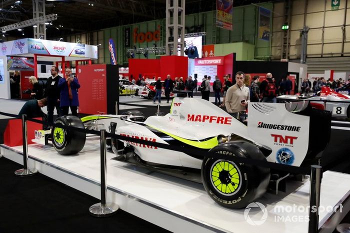 Brawn BGP001 en el stand de Autosport