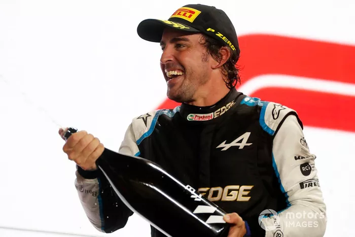 Podio: tercer lugar Fernando Alonso, Alpine