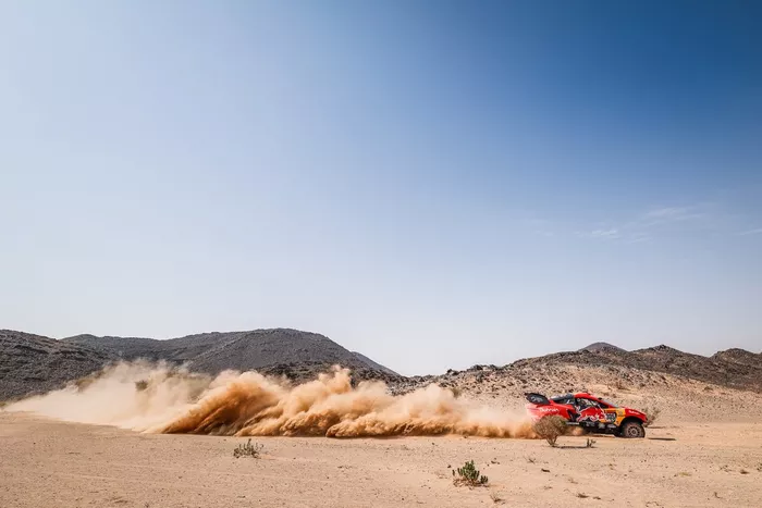 #305 Bahrain Raid Xtreme Hunter: Sebastien Loeb, Daniel Elena