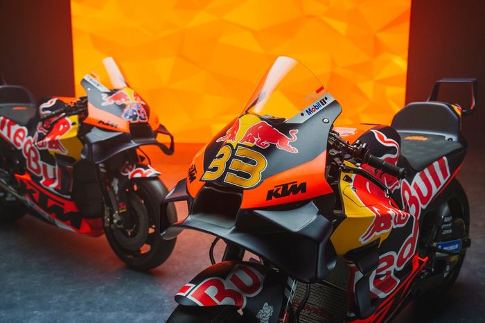 Motos de Jack Miller, Brad Binder, Red Bull KTM Factory Racing
